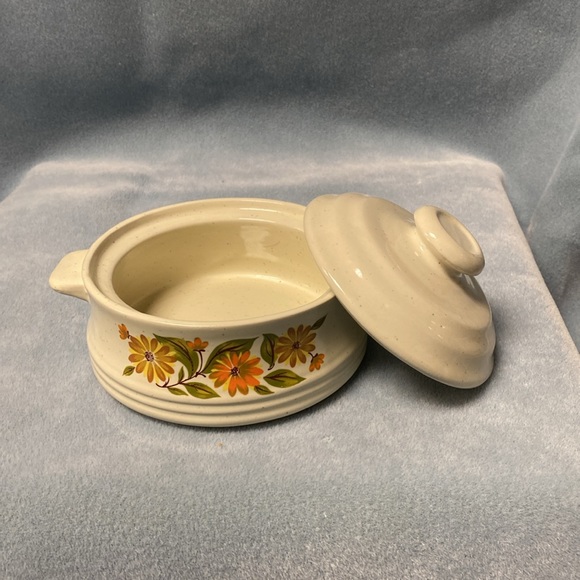 capri Dining Capri Bake Serve And Store Stoneware Crock With Lid